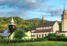Religia i kościół w polityce Słowacji: jak biskupi i wierzący wpływają na decyzje rządu?